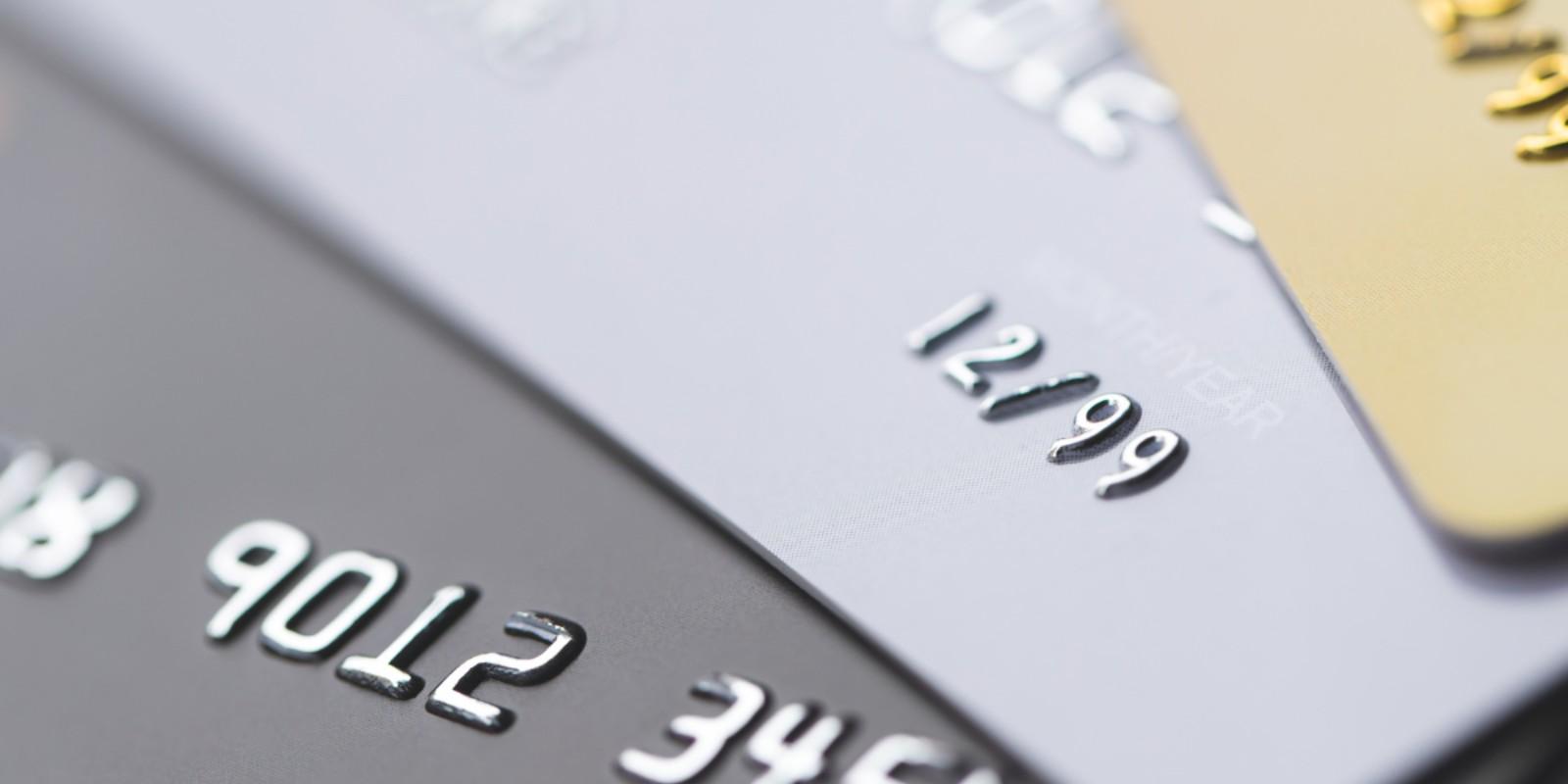 Construyendo Crédito en Estados Unidos: Pasos Fundamentales para un Historial Crediticio Sólido